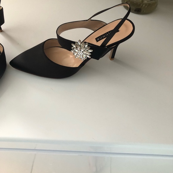 Black evening shoes. In very good condition size 10 - Picture 2 of 6